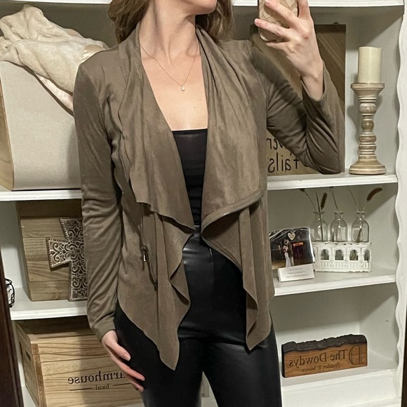 Vigoss Tan Suede moto Jacket - Picture 2 of 16